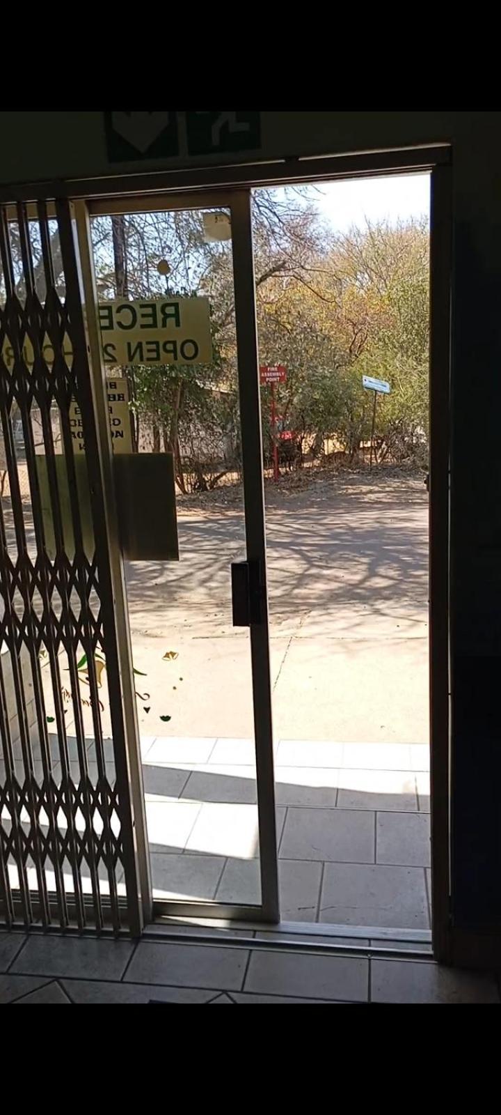Brackendene Lodge Gaborone Eksteriør bilde
